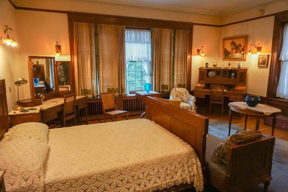 A bedroom inside the Duluth Mansion. 