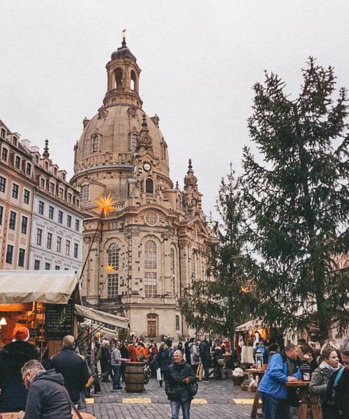 Dresden Christmas market at the Frauenkirche