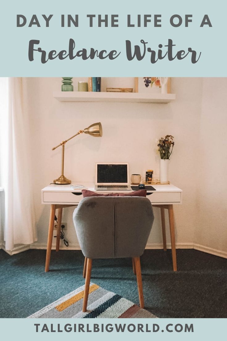 Since I'm asked so often what my day-to-day life looks like as a freelance writer, I thought I'd share an overview of my typical schedule with you! #freelace #freelancingfemale #freelancer #freelancelife #writer