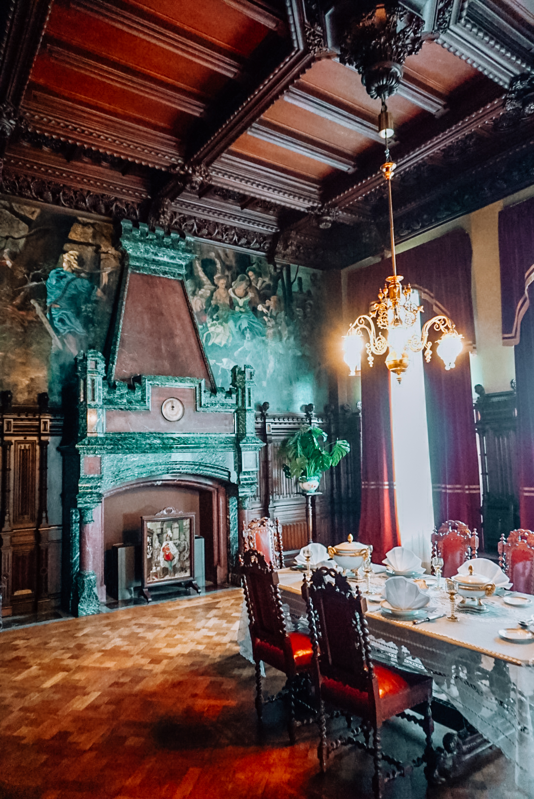 Drachenburg Castle dining room