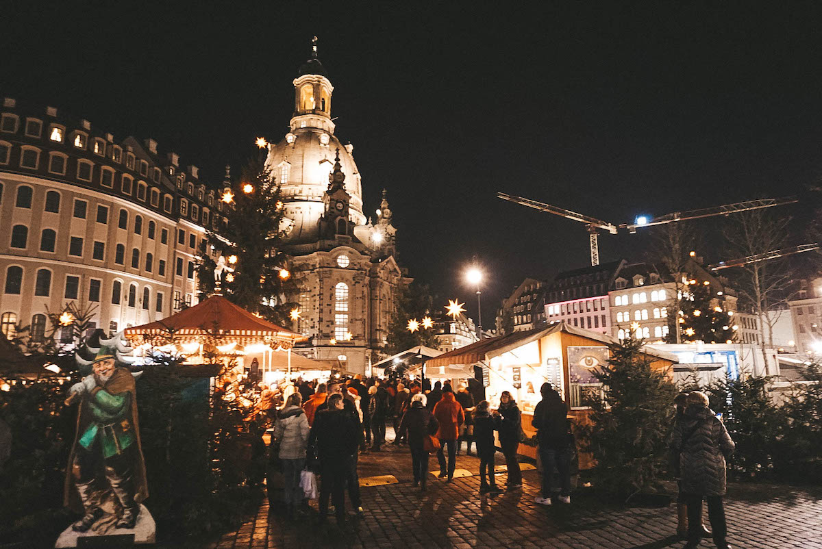 The Christmas market at Dresden's Frauenkirche, seen at night. 