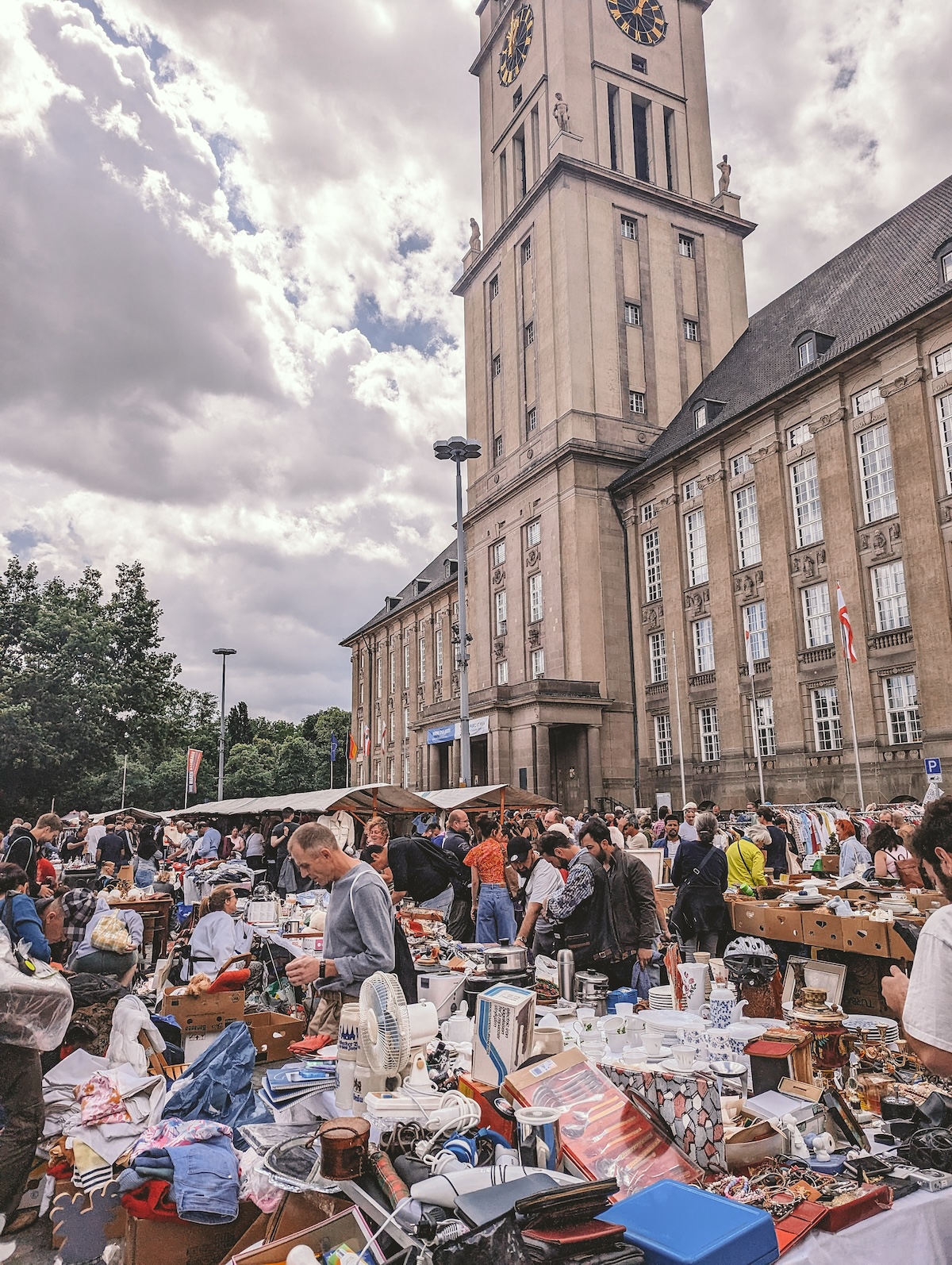 Flea market at Rathaus Schöneberg in Berlin.