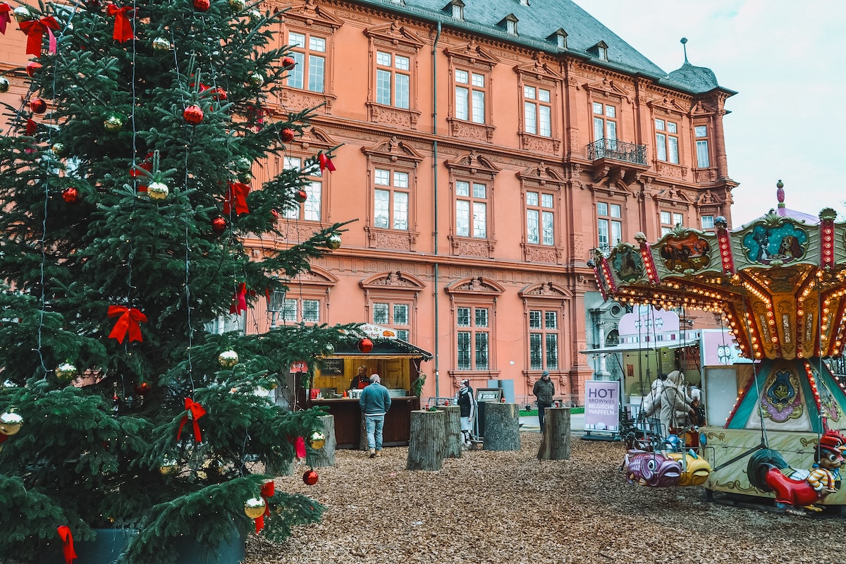 WinterZeit market at the Kurfürstliches Schloss in Mainz