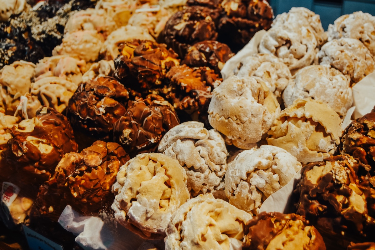 Rows of snow ball cookies at a German Christmas market. 