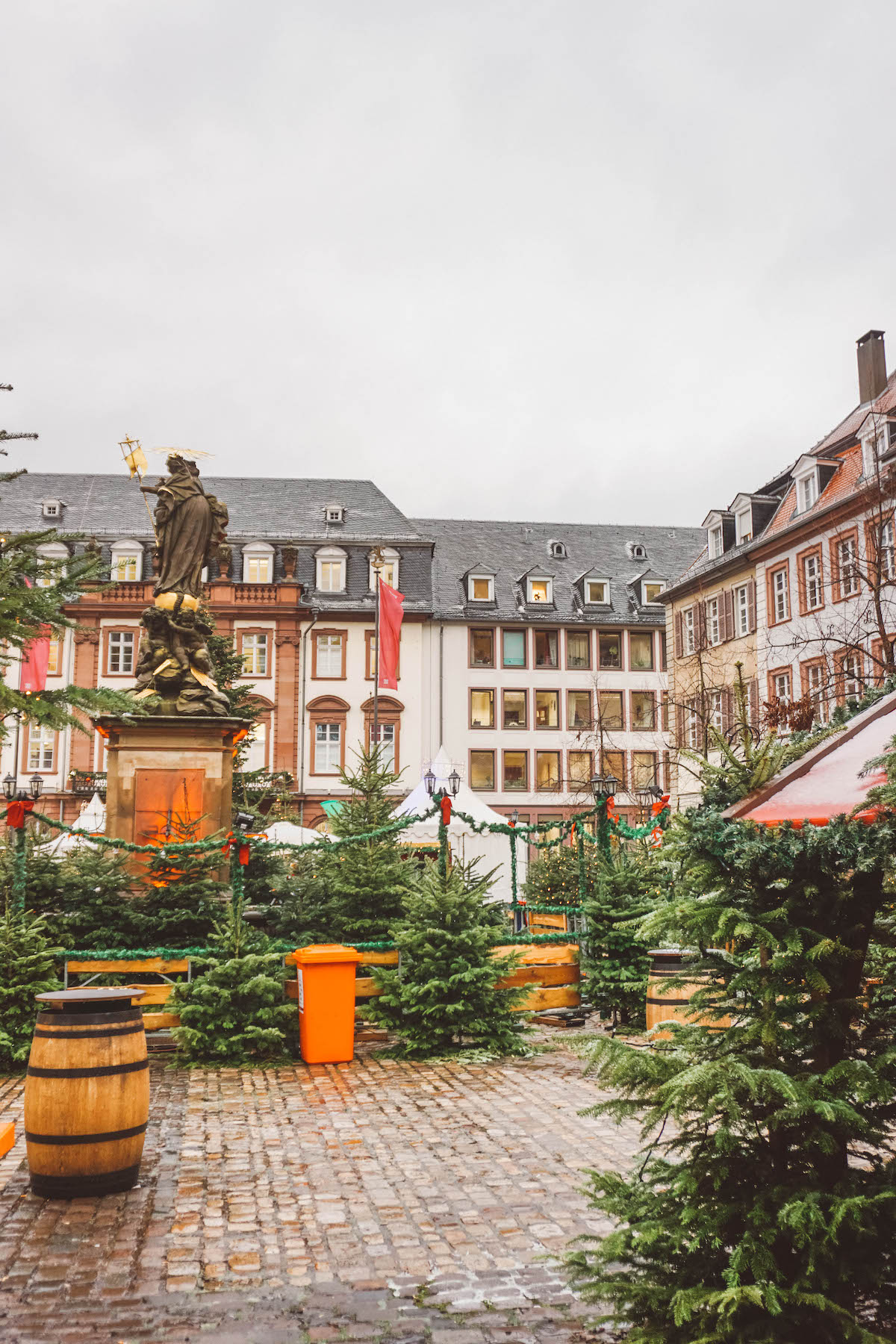 Kornmarkt Christmas market by day