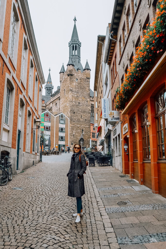 Quick & Easy Day Trips From Düsseldorf, Germany (by Train!) | Tall Girl ...