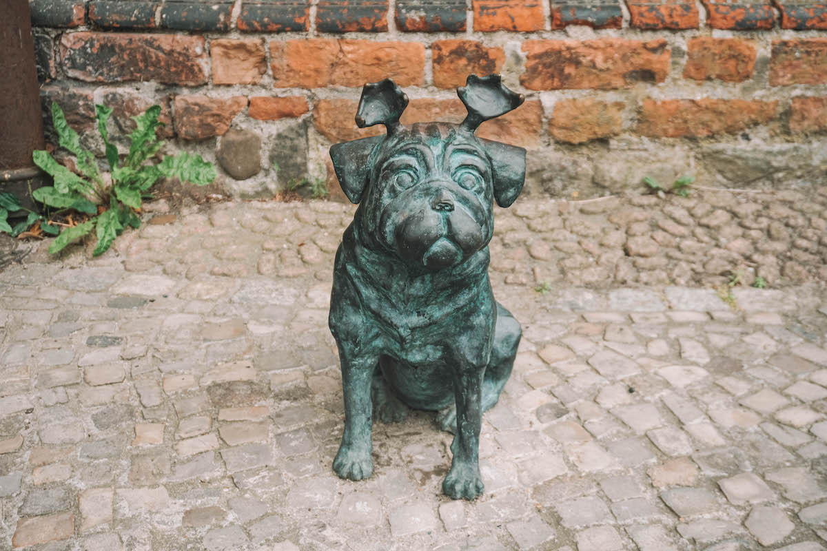 A Waldmops statue in Brandenburg, by the artist Loriot. 