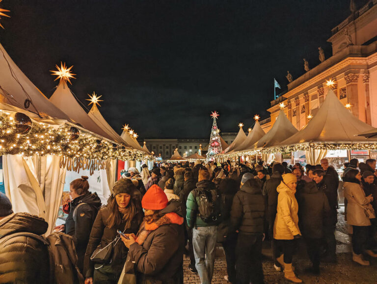 Guide to the Magical Gendarmenmarkt Christmas Market (Bebelplatz) [2023 ...
