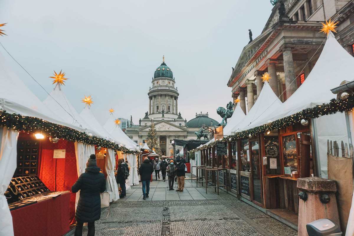 Gendarmenmarkt Christmas market near dusk