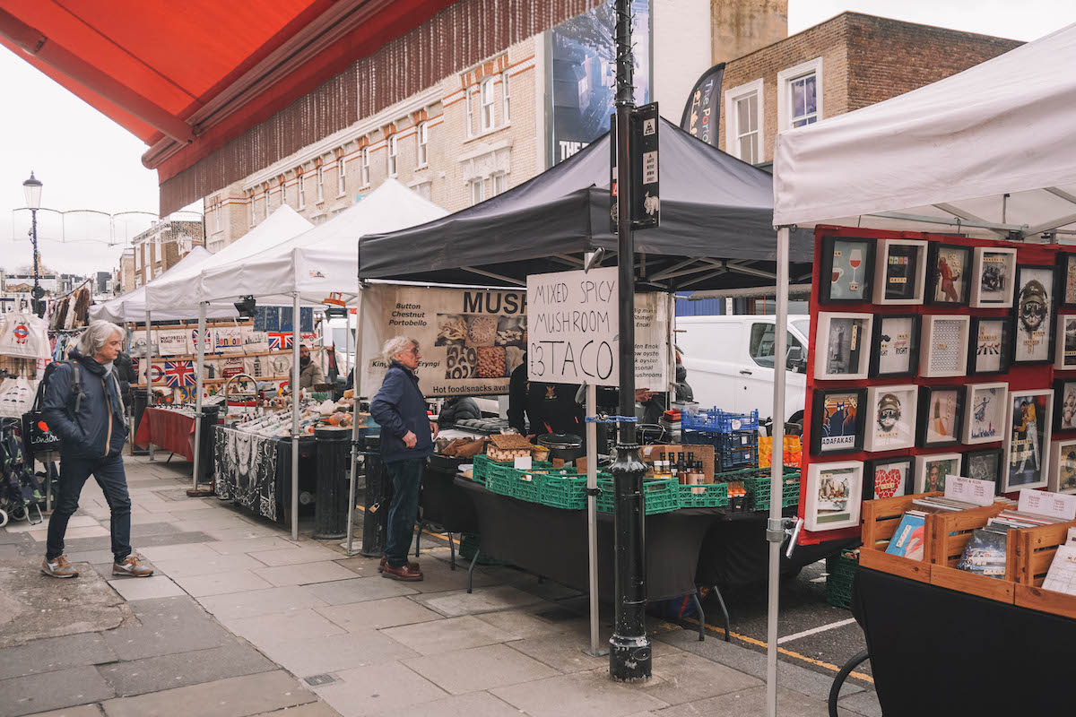 Weekday Portobello Road Market 