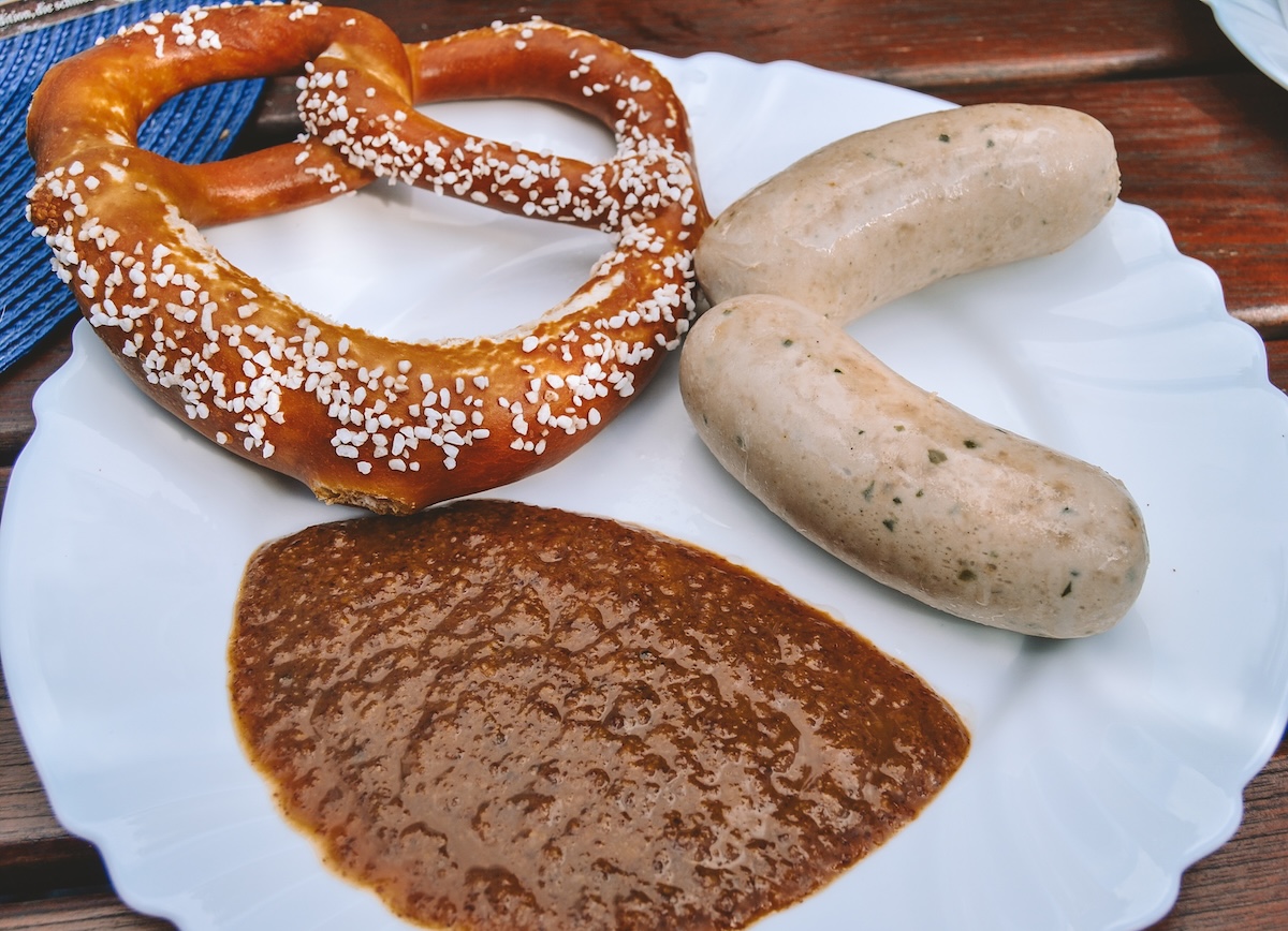 Weisswurst and pretzel with sweet mustard
