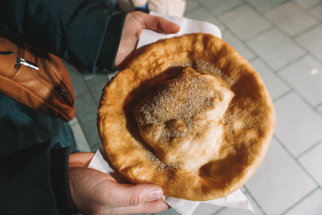 An Ausgezogene Bavarian donut 