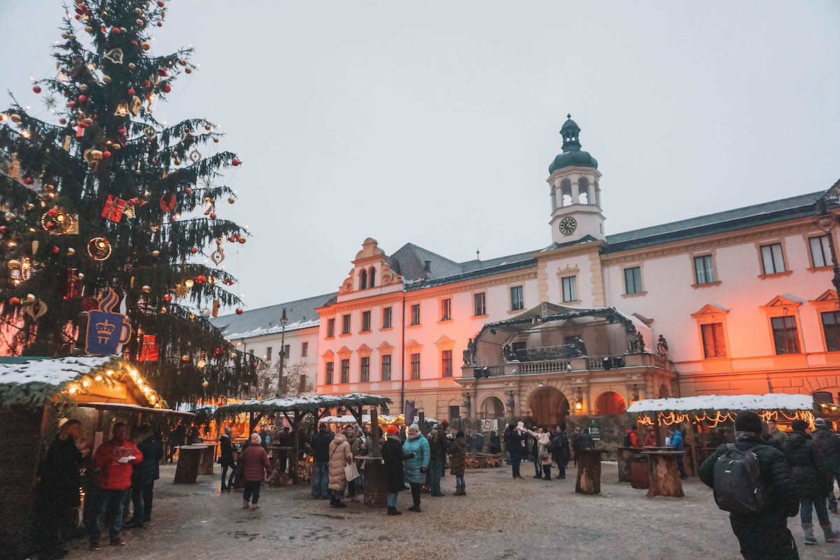 Inner courtyard of the Schloss Thurn und Taxis Christmas market 