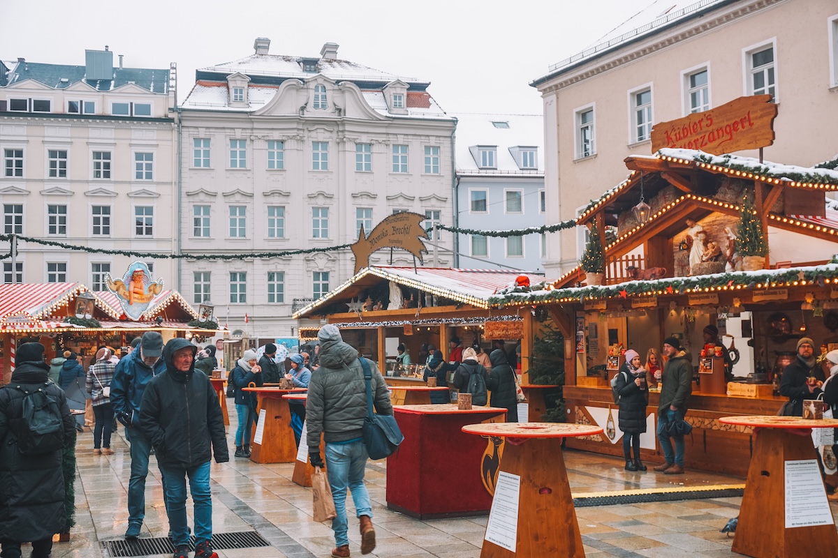 Stalls at the Regensburg Christkindlmarkt