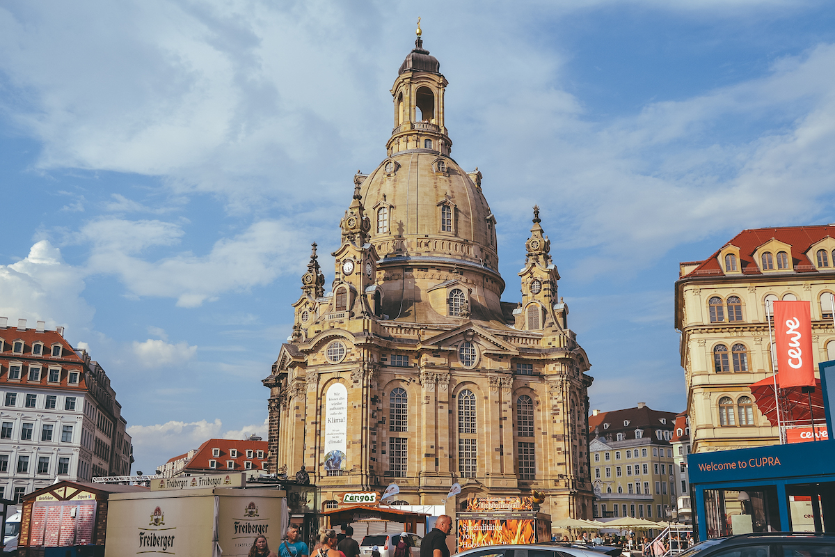 Dresden Frauenkirche, with weekly market set up in front 