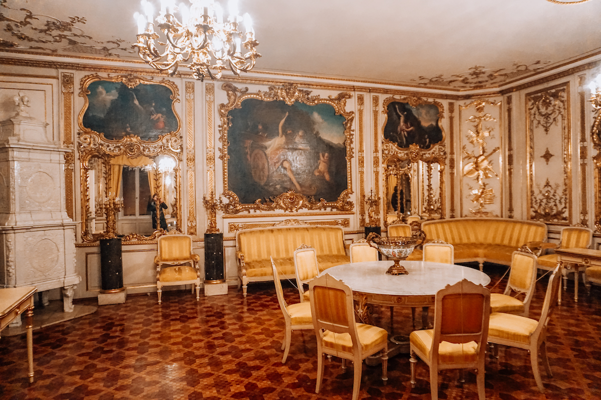 A luxurious room inside the Schloss Thurn und Taxis in Regensburg.