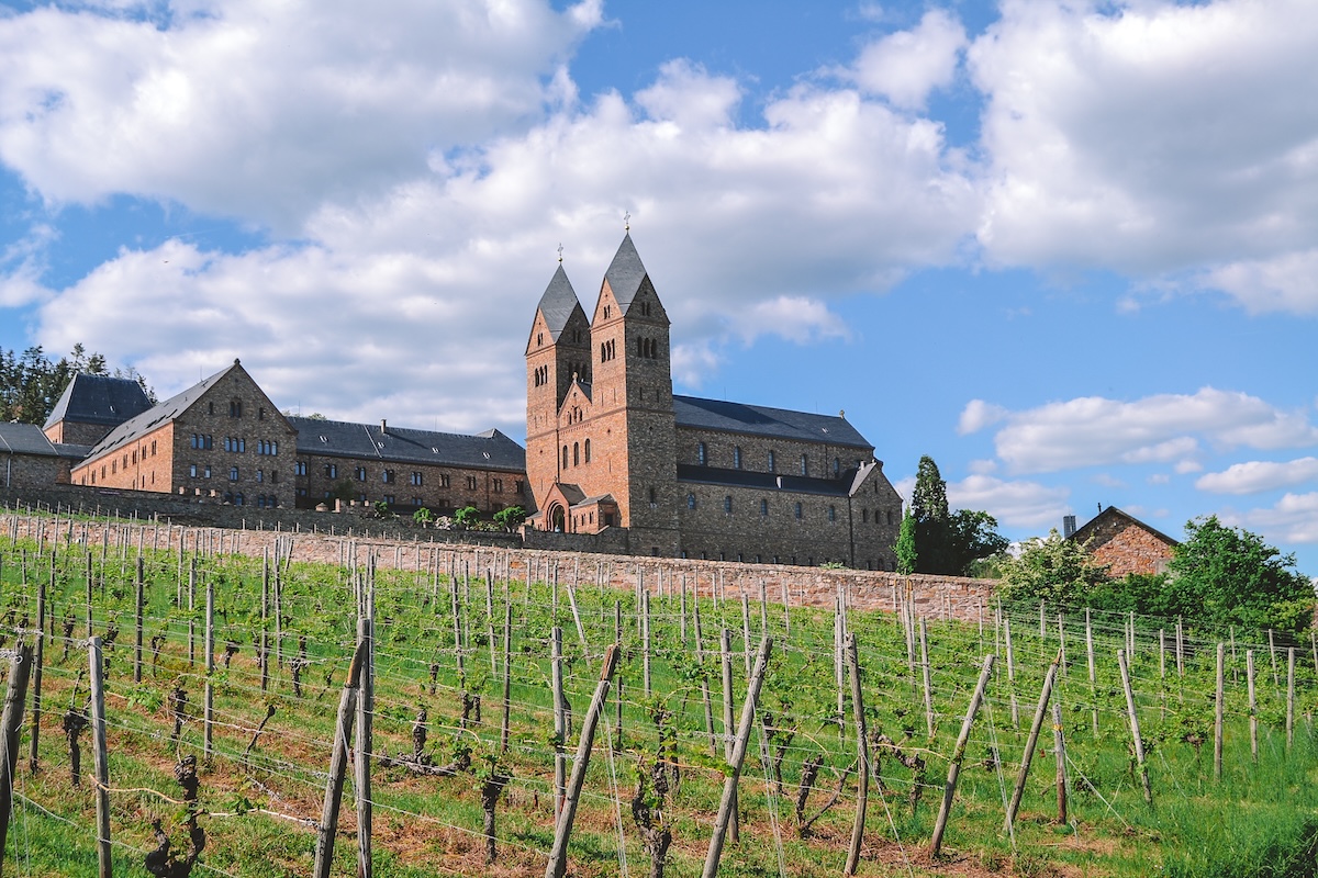 Eibingen Abbey seen beyond vineyard near Rüdesheim am Rhein