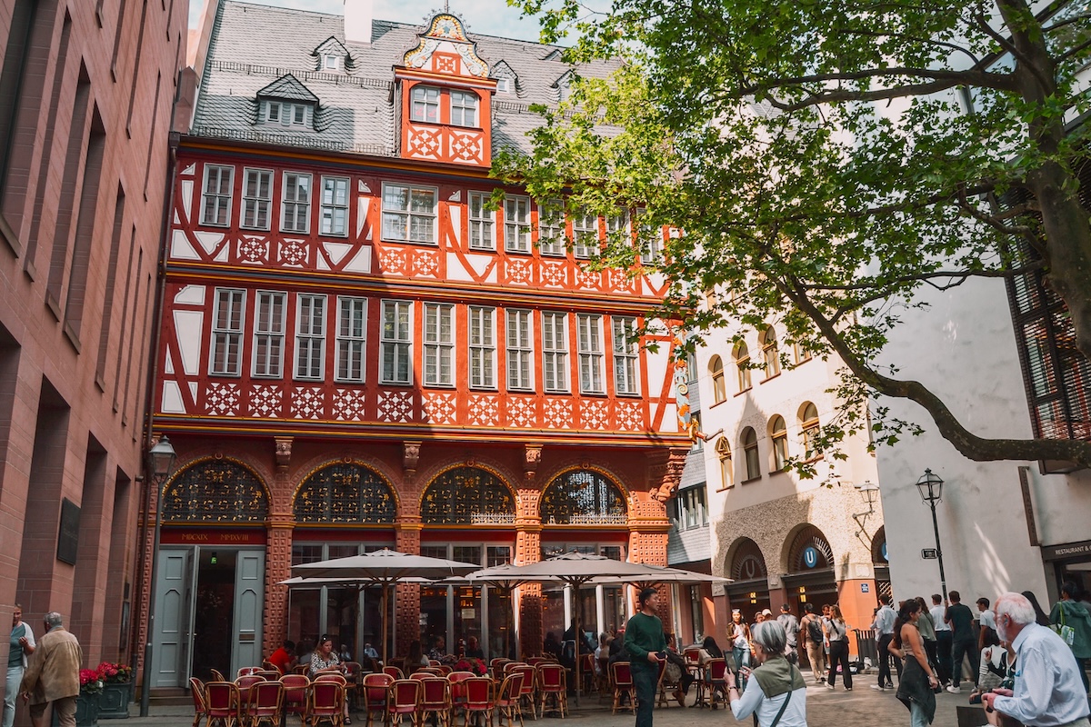 Half-timbered exterior of the Kaffeehaus Golden Wage in Frankfurt am Main's "New" Old Town.